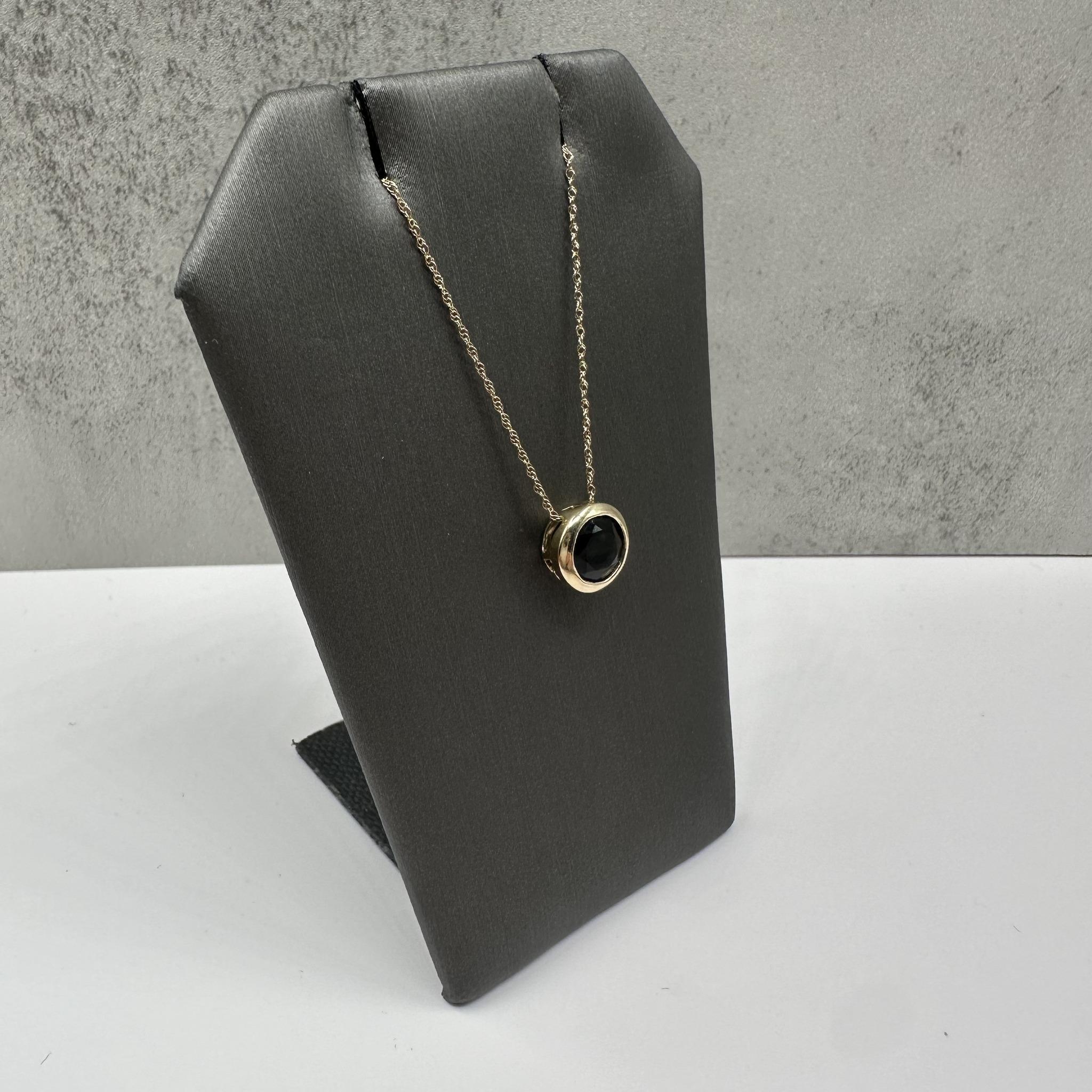Bezel Set Black Onyx Necklace 10K Yellow Gold 8mm 18in New