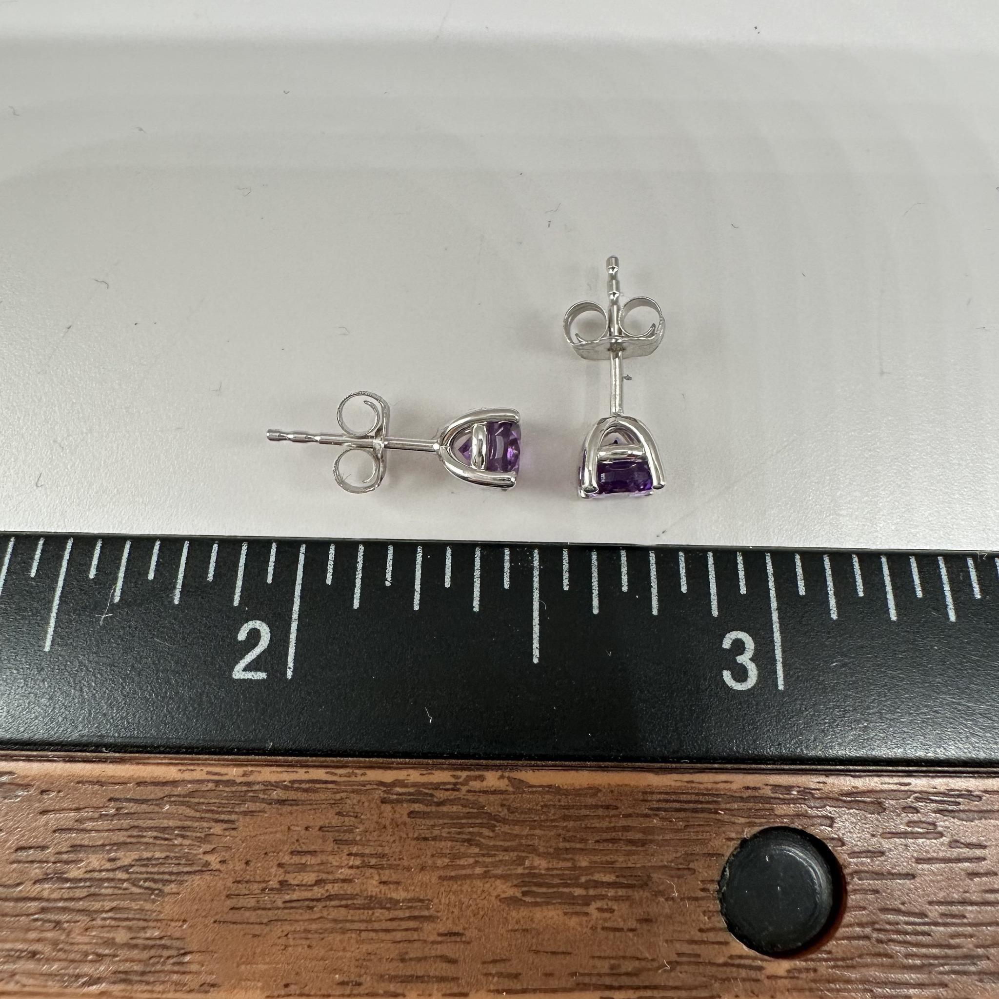 Amethyst Stud Earrings in 14kt White Gold – 4.5mm, New