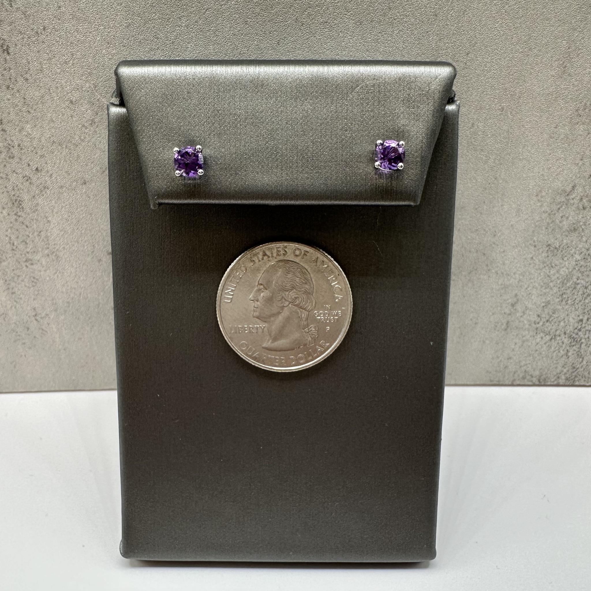 Amethyst Stud Earrings in 14kt White Gold – 4.5mm, New
