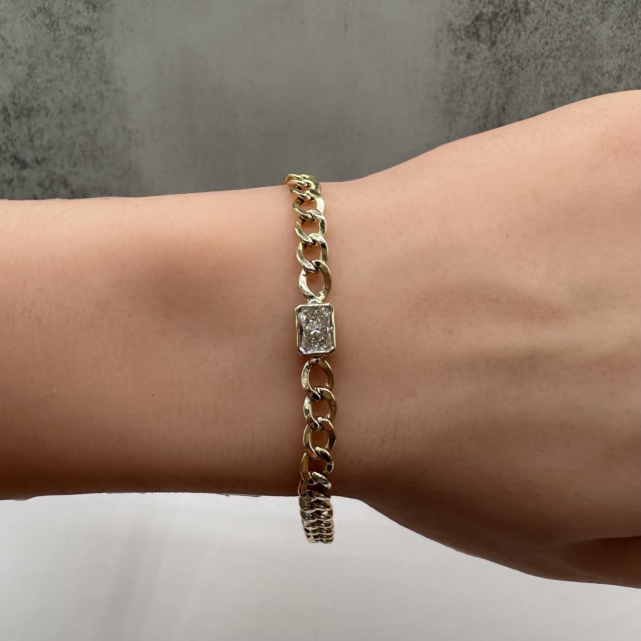 GIA Radiant Cut Diamond Bezel Bracelet 14kt Yellow Gold 1.00ct