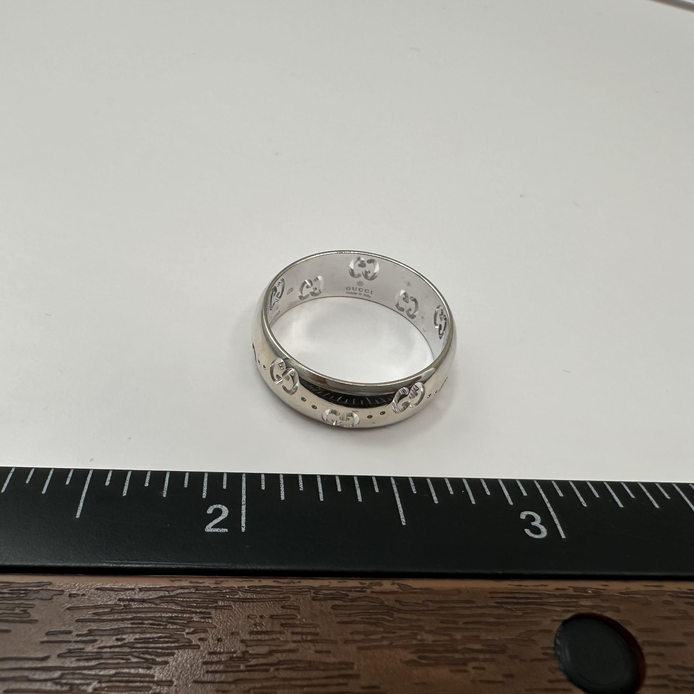 Gucci Icon 18K White Gold GG Wide Ring 6mm Size 6.75