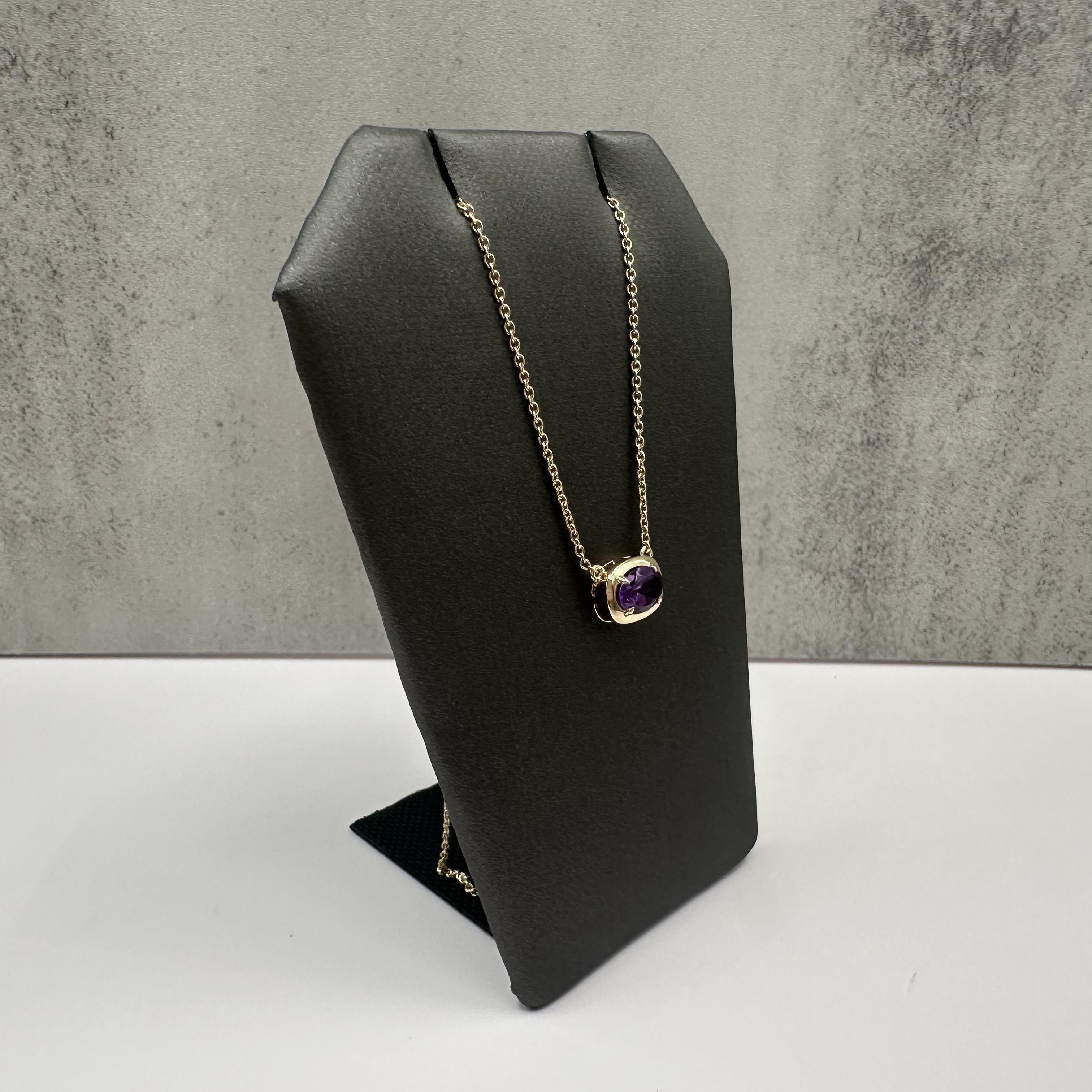 Amethyst Necklace in 14kt Yellow Gold, 0.61ct Oval Cut, Adjustable 16-18 Inches
