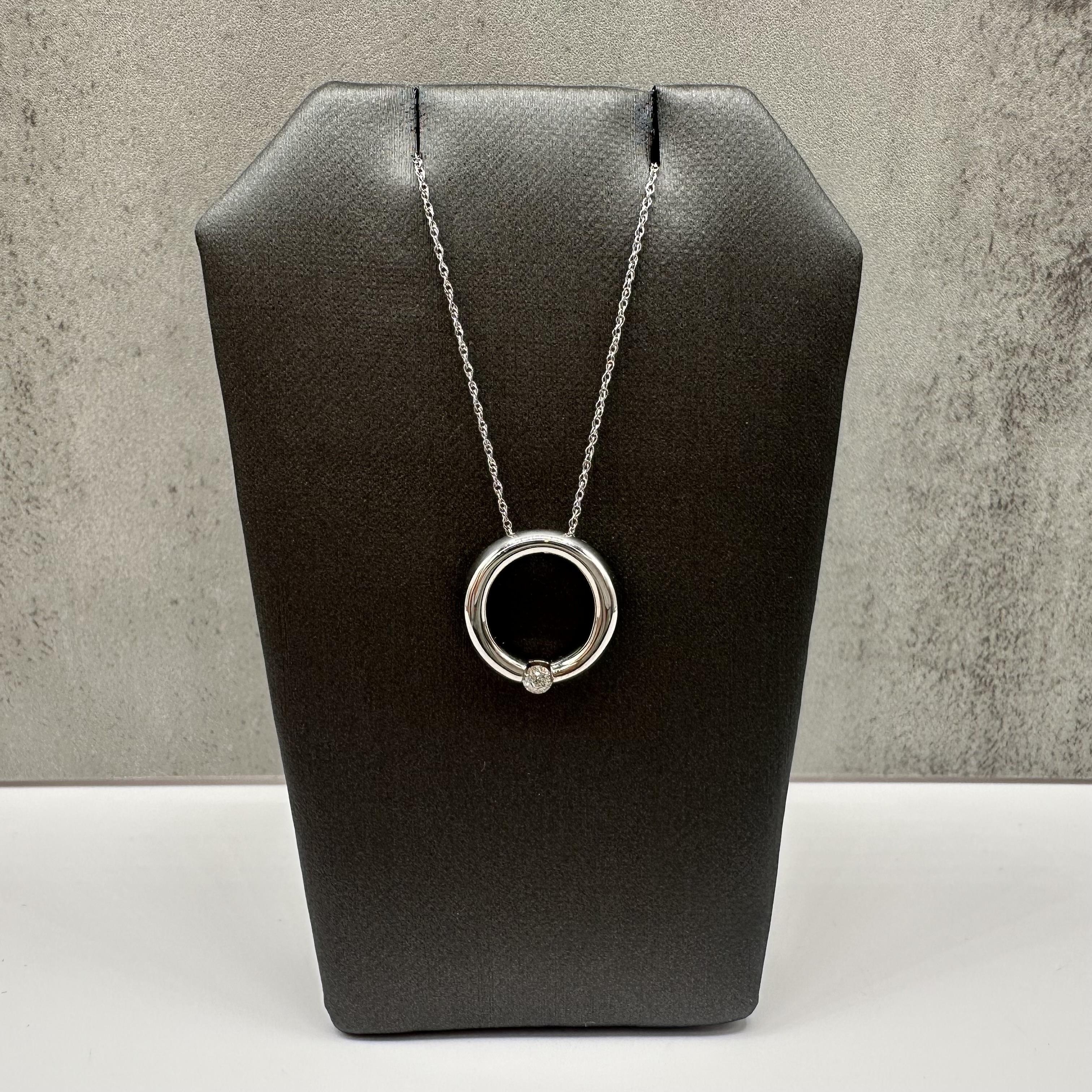 Diamond Circle Necklace 10kt White Gold 0.08ctw Estate 18in