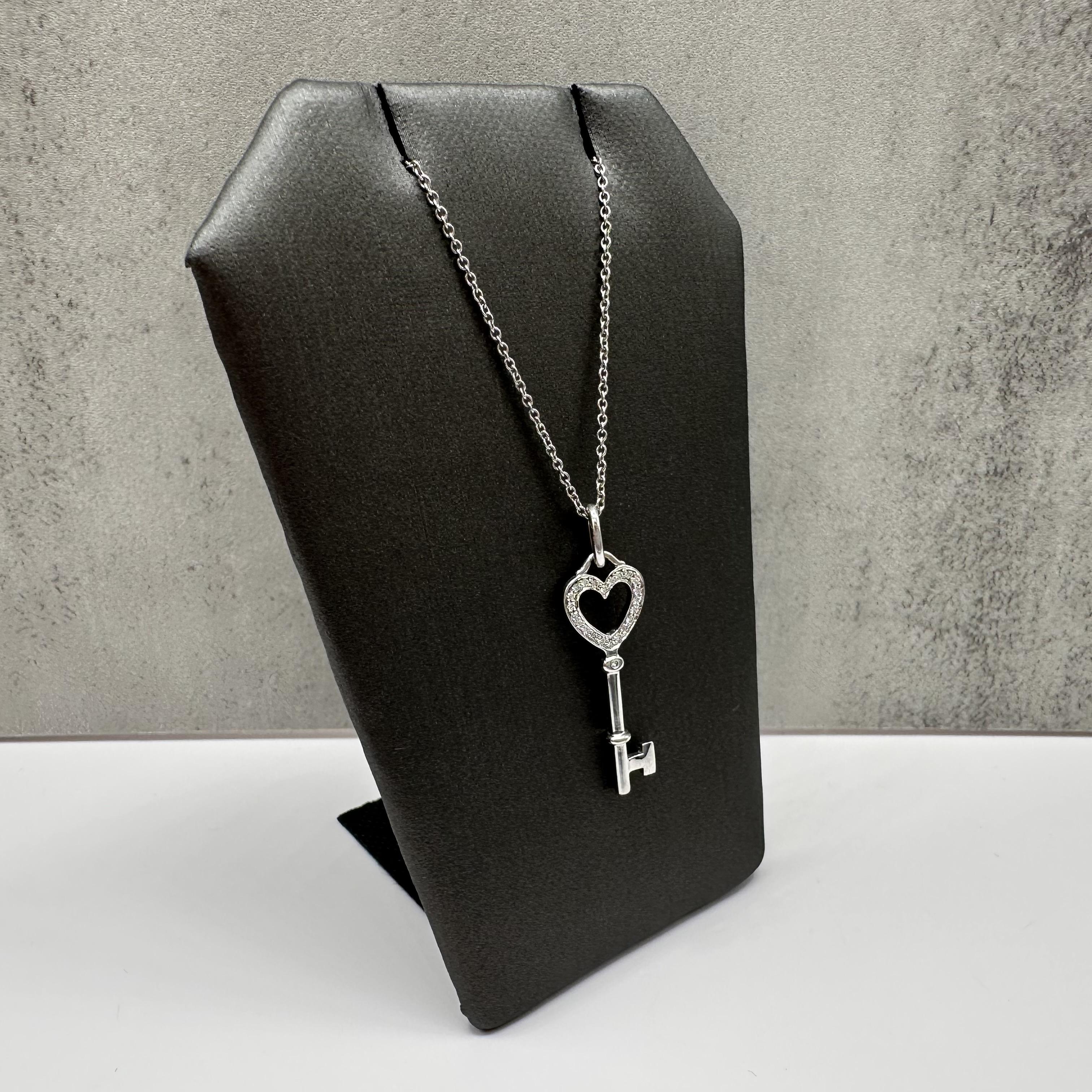 Designer Tiffany Diamond Heart Key Necklace 18kt White Gold 0.12ctw