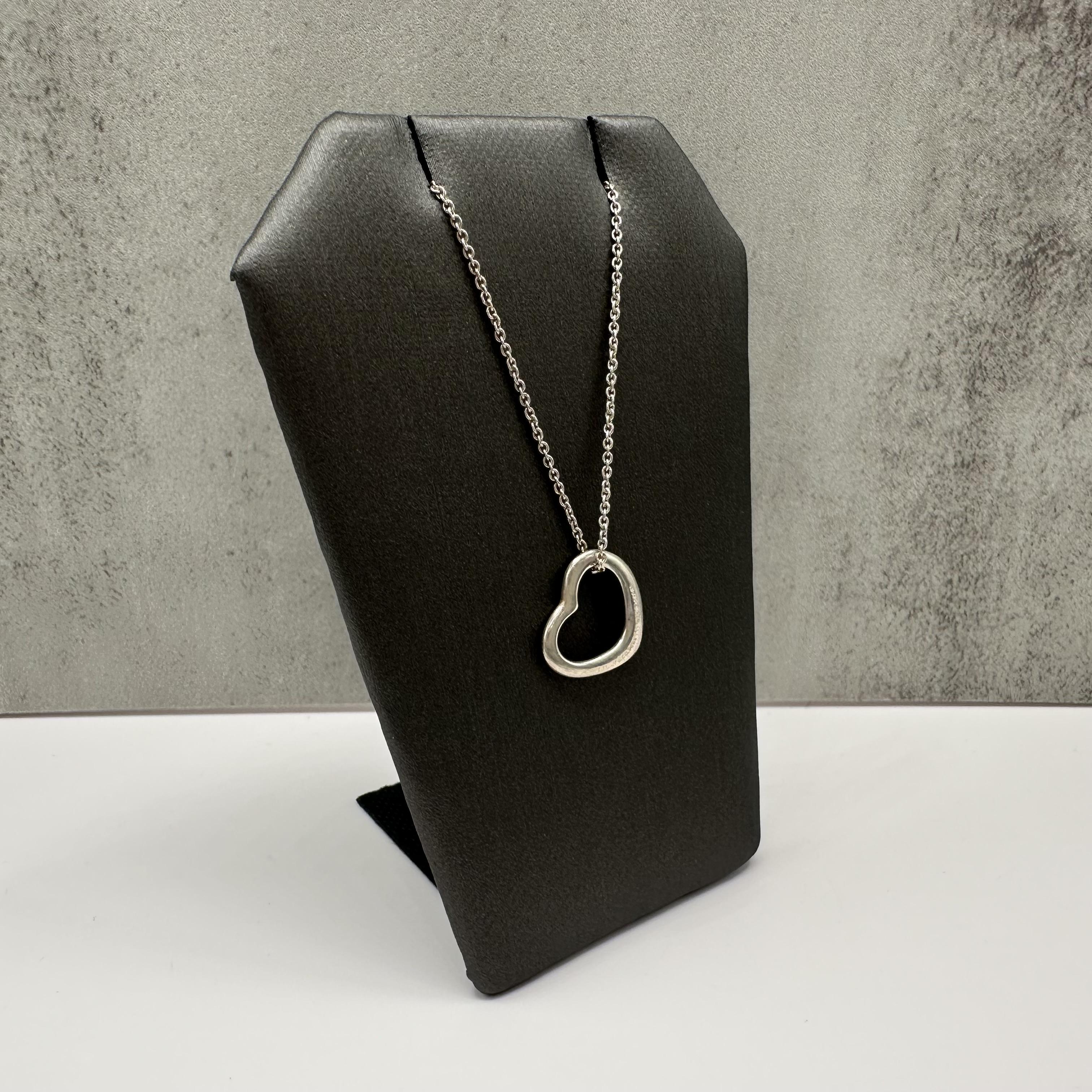 Designer Tiffany Co Peretti Heart Pendant Necklace Sterling Silver Estate
