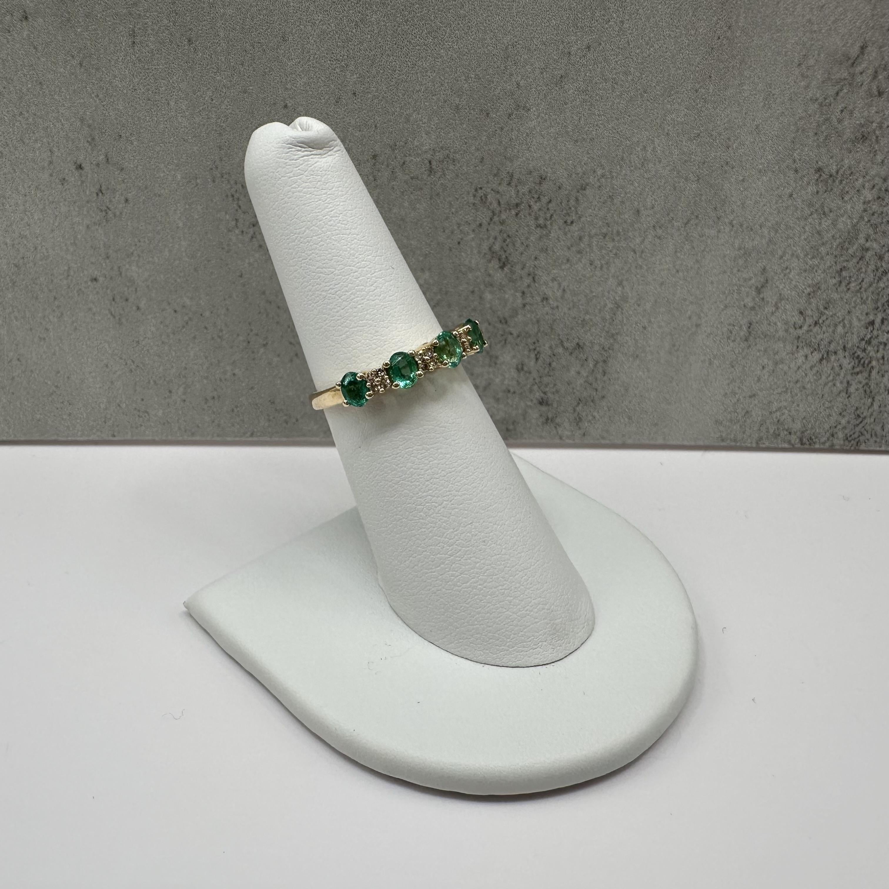 Emerald Diamond Ring 10kt Yellow Gold Five Stone Size 6 New