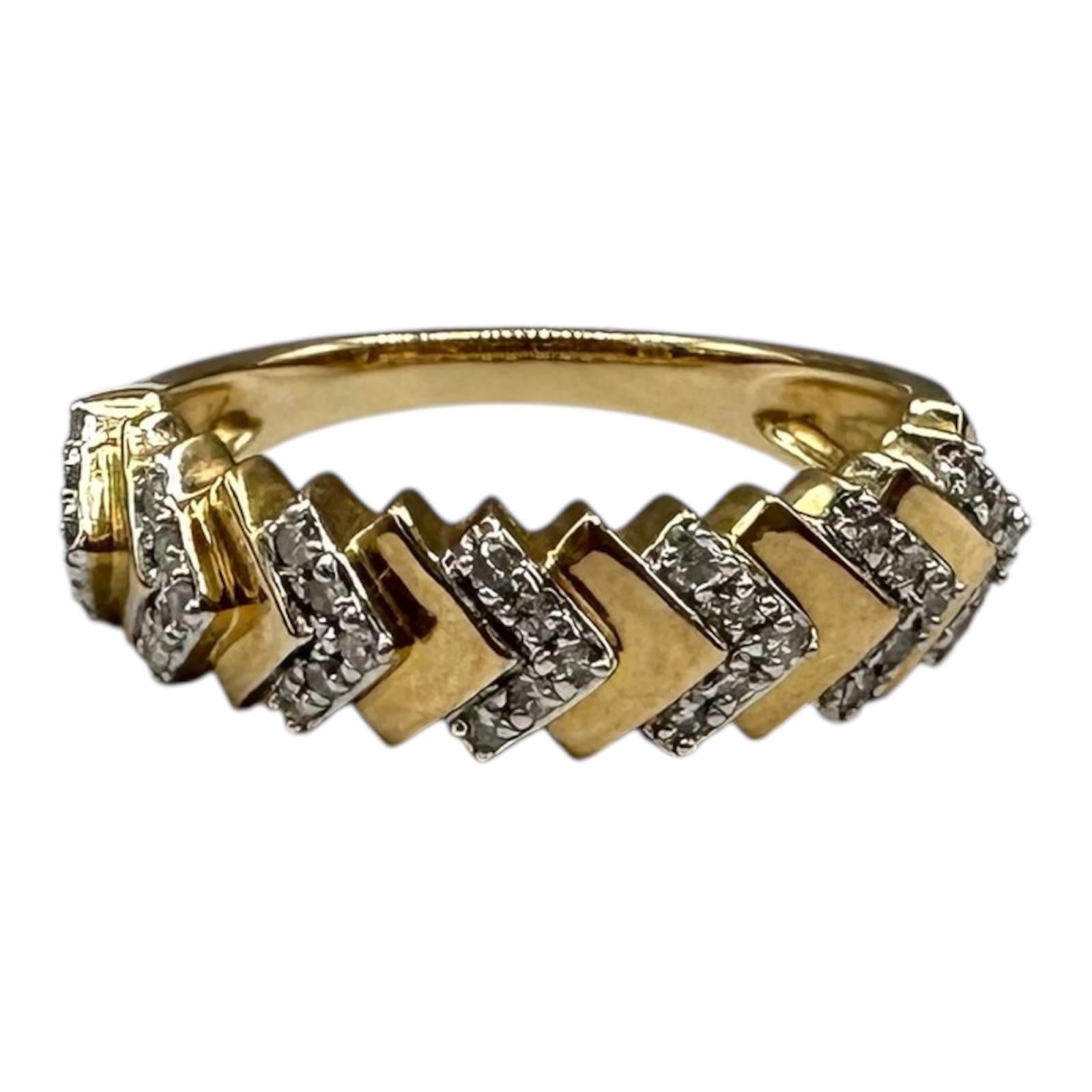 0.22ctw Natural Diamond Chevron Ring 10K Yellow Gold Size 7