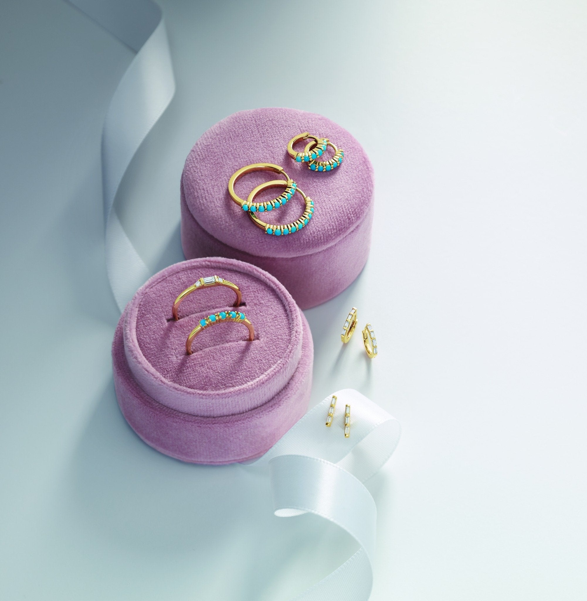 14K Yellow Natural Turquoise Cabochon Stackable Ring