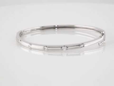 Video of Scattered Diamond Bangle