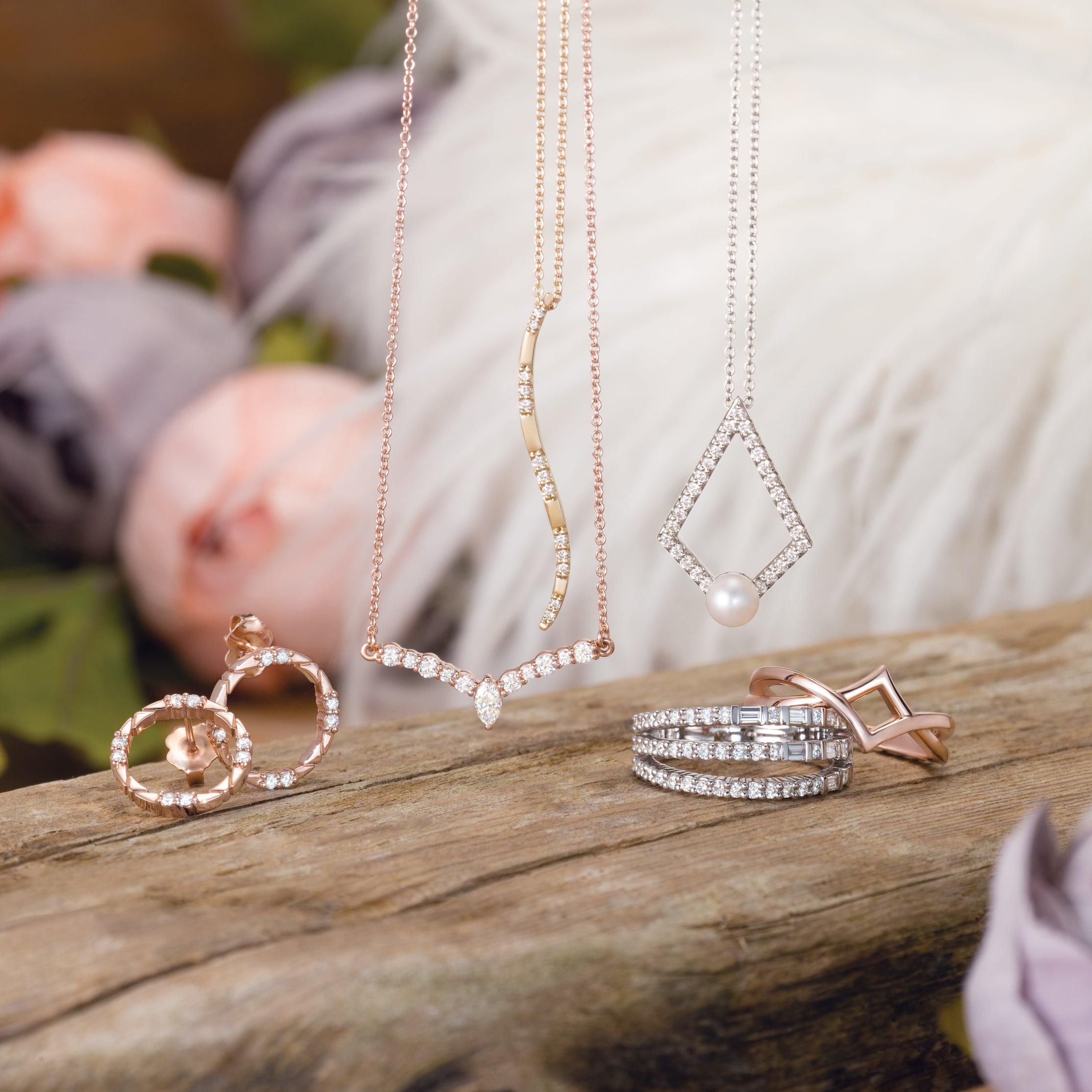 Geometric Pearl and Diamond Necklace