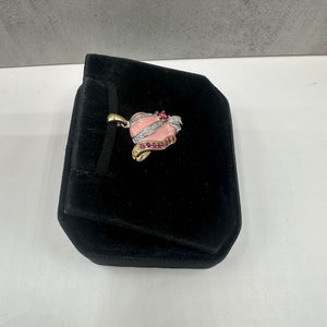 Estate Hat Pendant in 10kt Yellow Gold - 0.08ctw Pink Ruby, 0.02ctw Diamonds