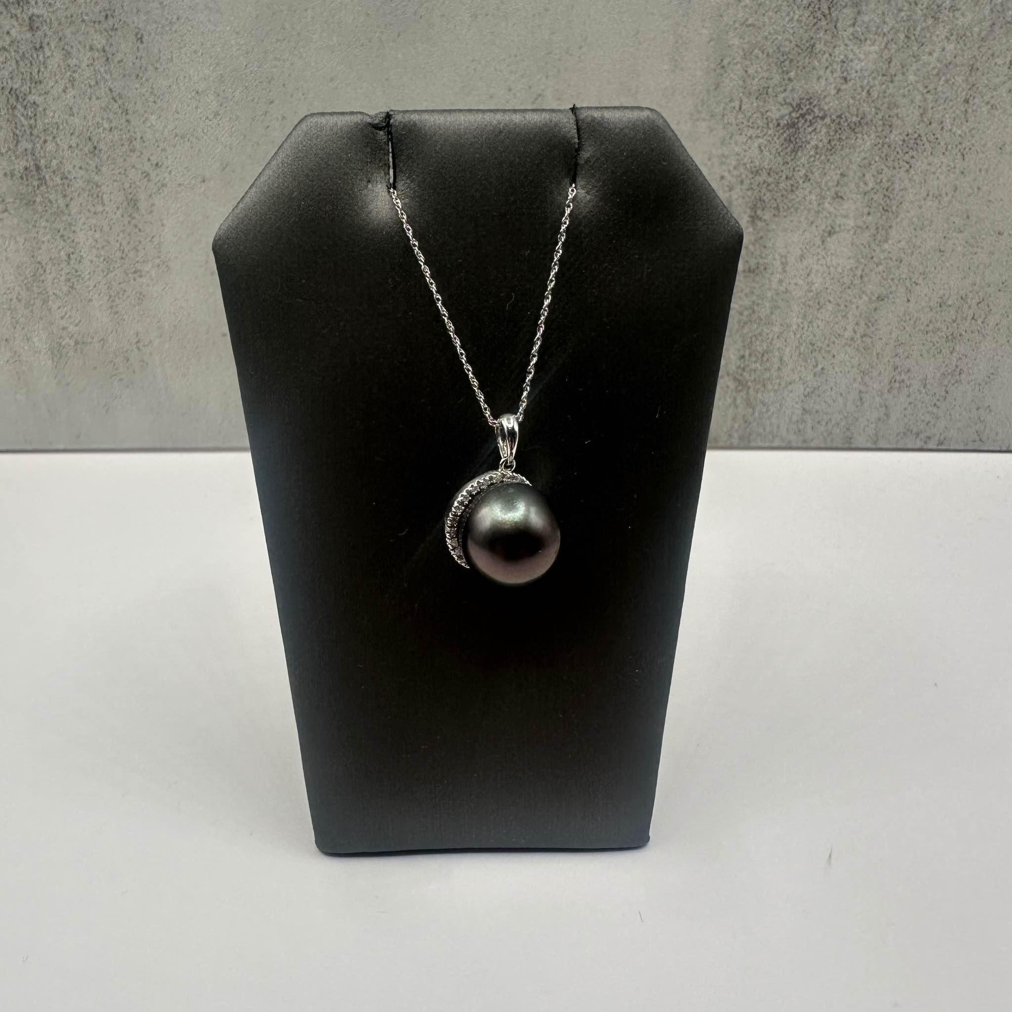 Pearl Diamond Necklace 14K White Gold 12mm 0.10ctw 18in