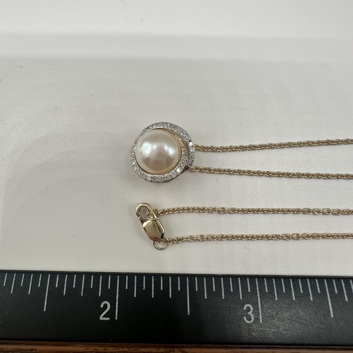 Pearl Diamond Necklace 10K Yellow Gold 0.15ctw Diamonds 8mm Pearl