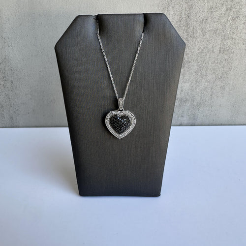 14kt White Gold Heart Necklace - 0.50ctw White & Black Diamonds, 18