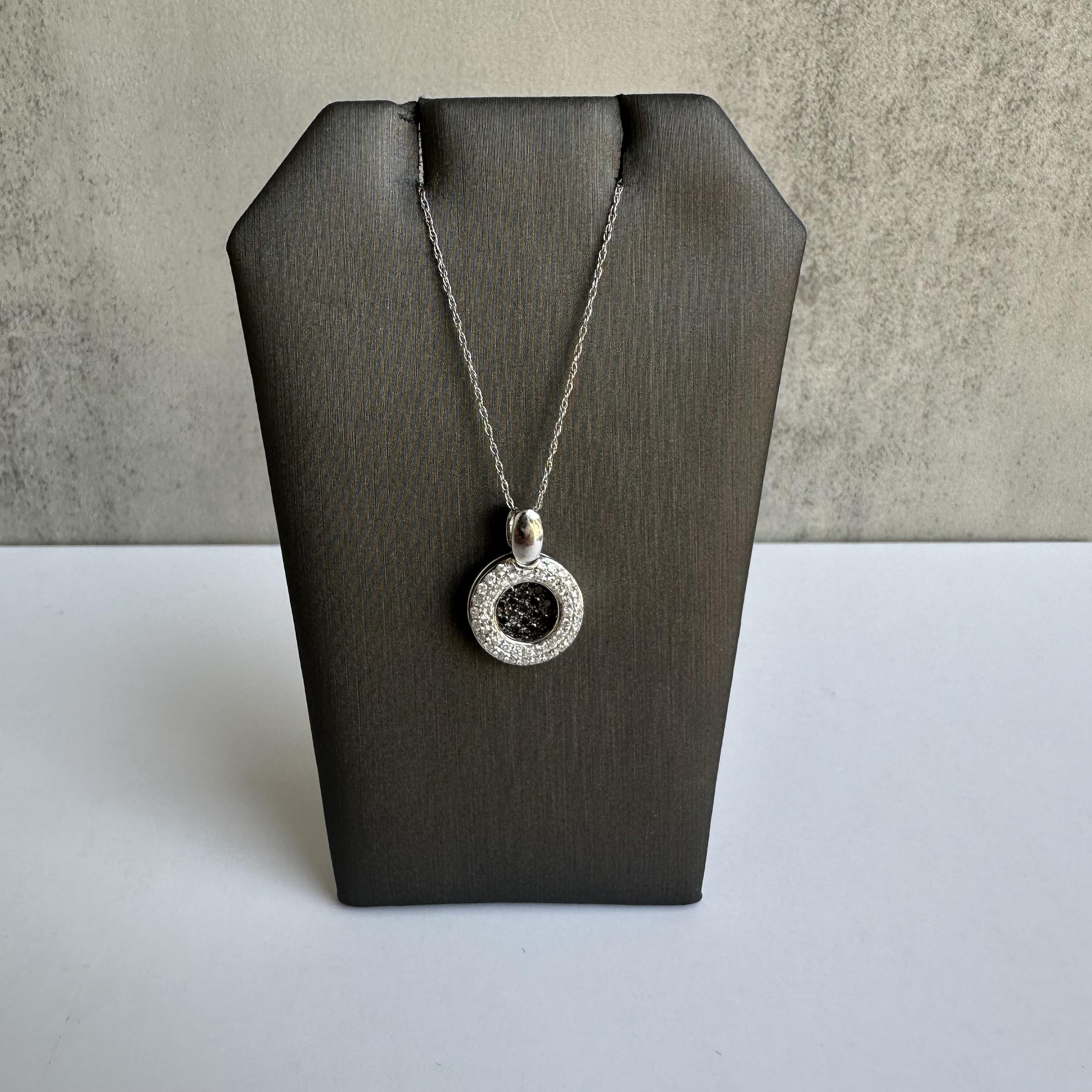 14K White Gold Black White Diamond Necklace 0.75ctw GH SI 18in