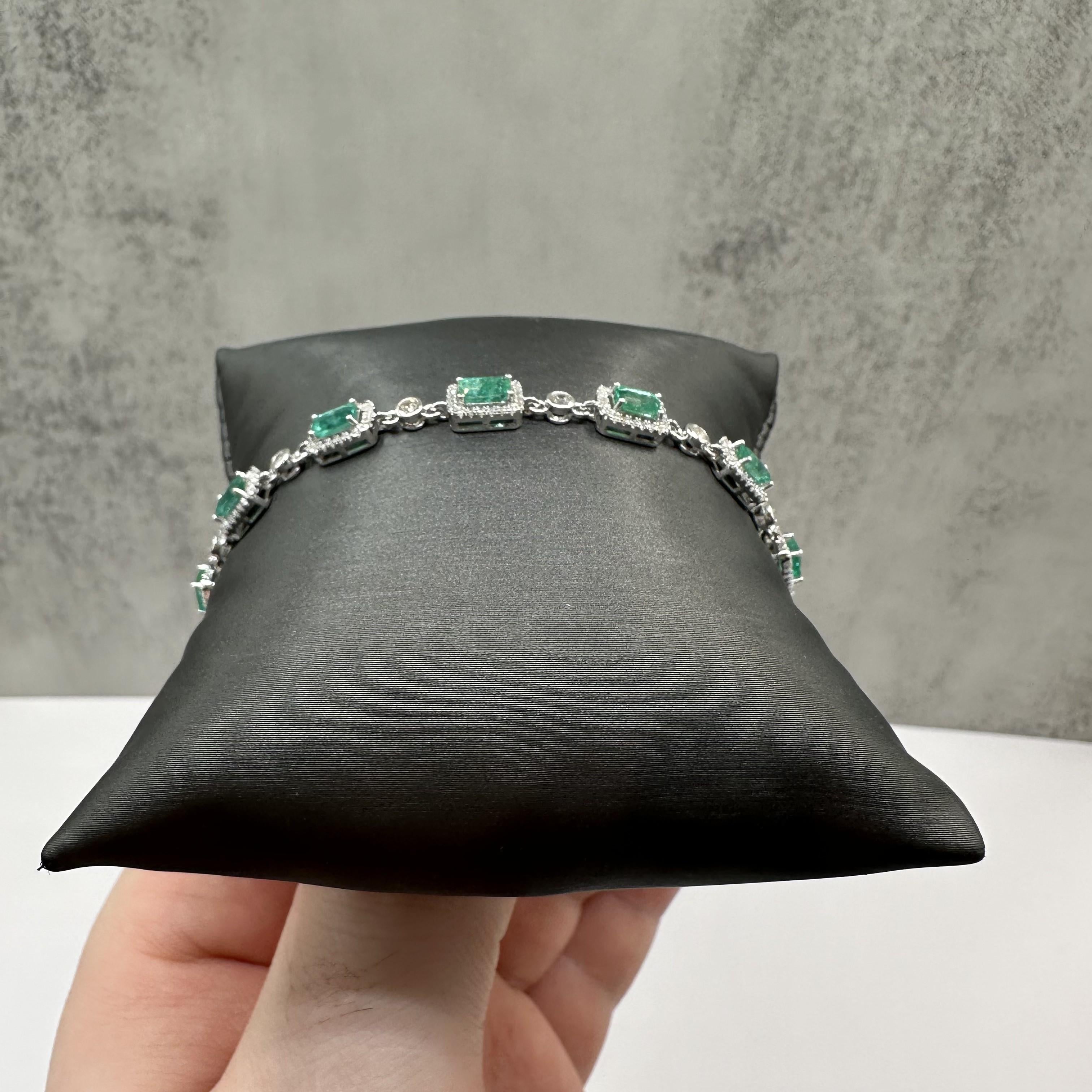 Sterling Silver Emerald Zircon Bracelet 2.46ct 8 Inch Adjustable
