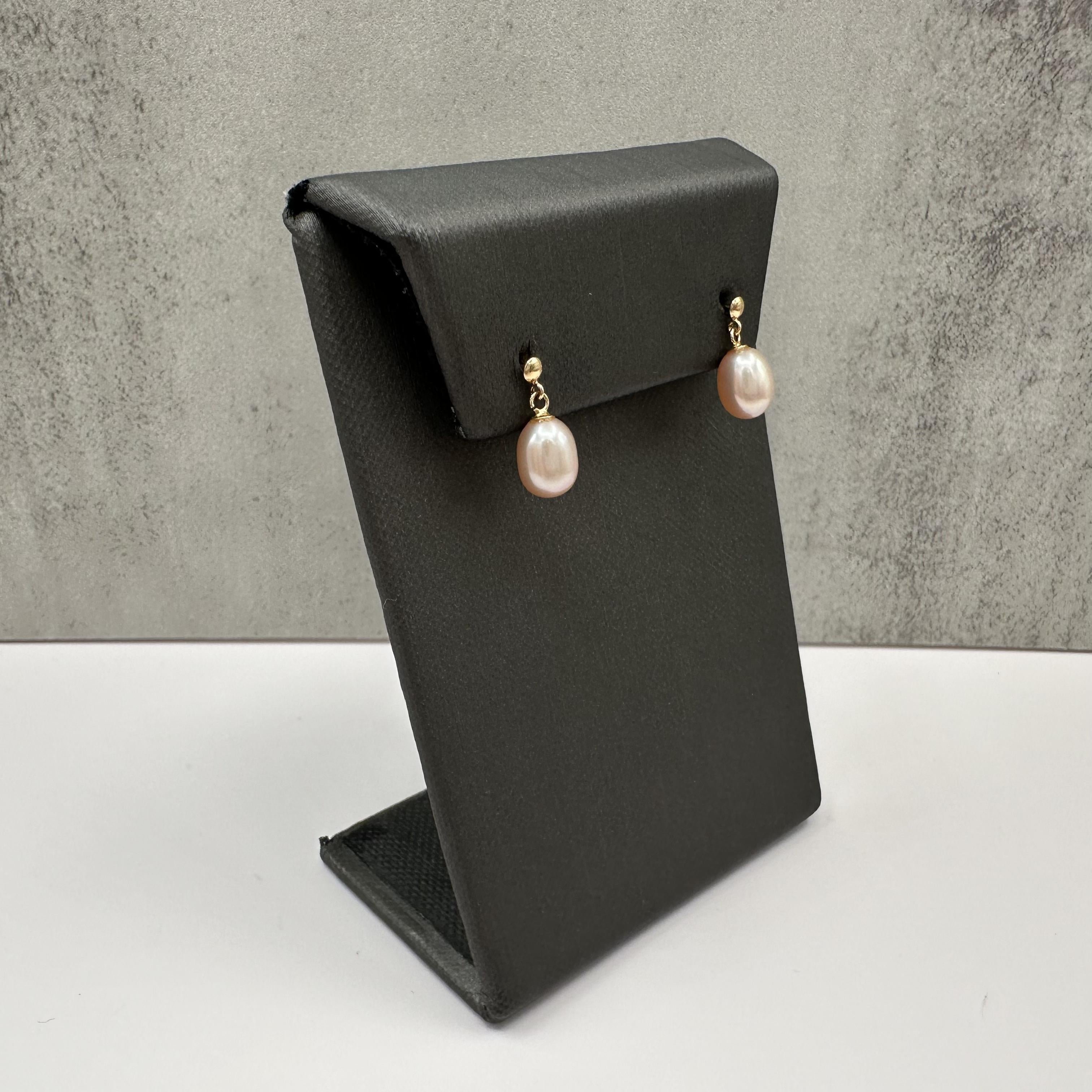 Pink Pearl Dangle Earrings in 18kt Yellow Gold