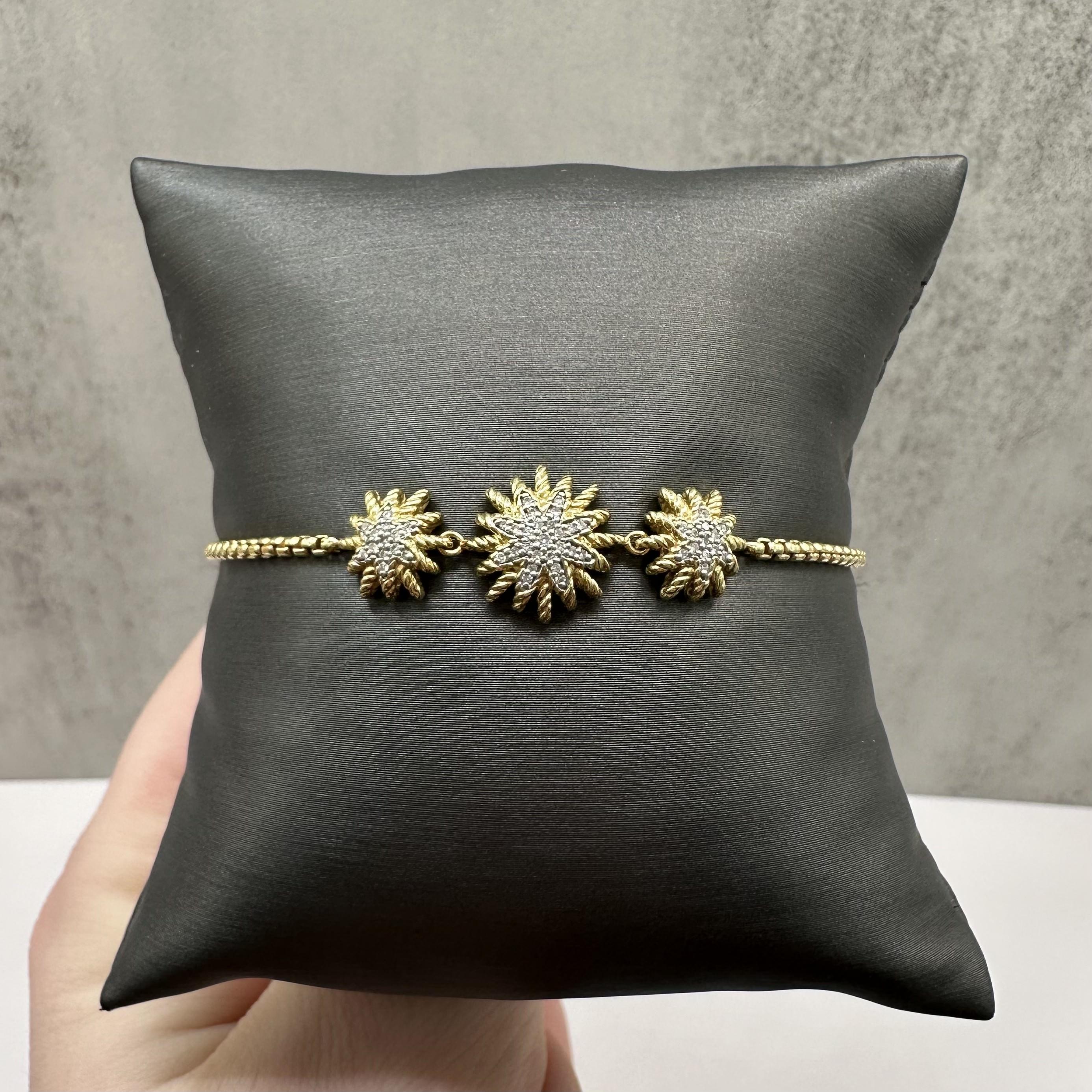 David Yurman 18K Gold Diamond Starburst Bracelet 0.15ct 8.75 Inch