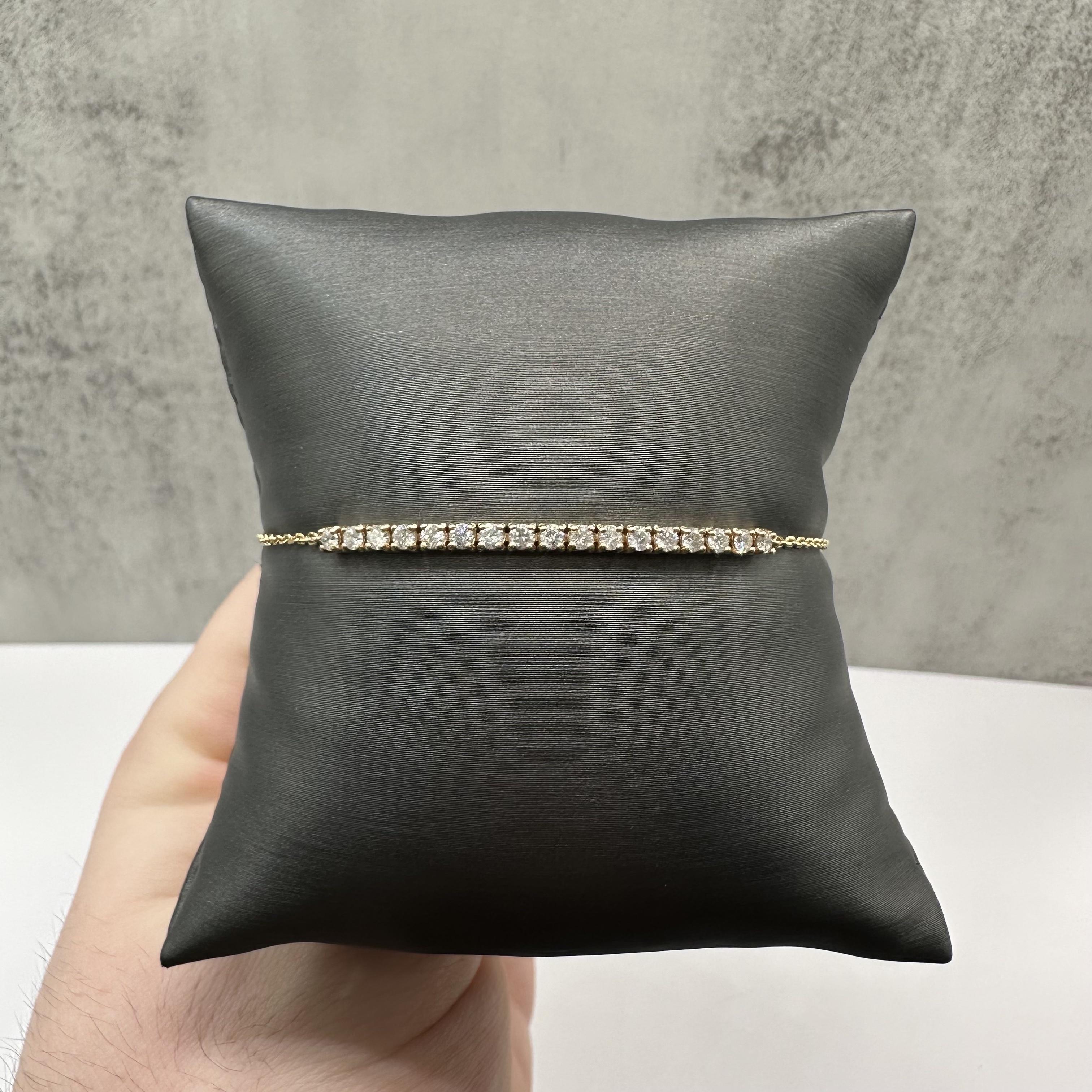 0.51ctw Diamond Bar Bracelet 14K Yellow Gold 7in GH SI