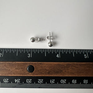 Ball Studs in 14kt White Gold - 4.9mm Diameter, Push Backs, 0.4 Gram, New