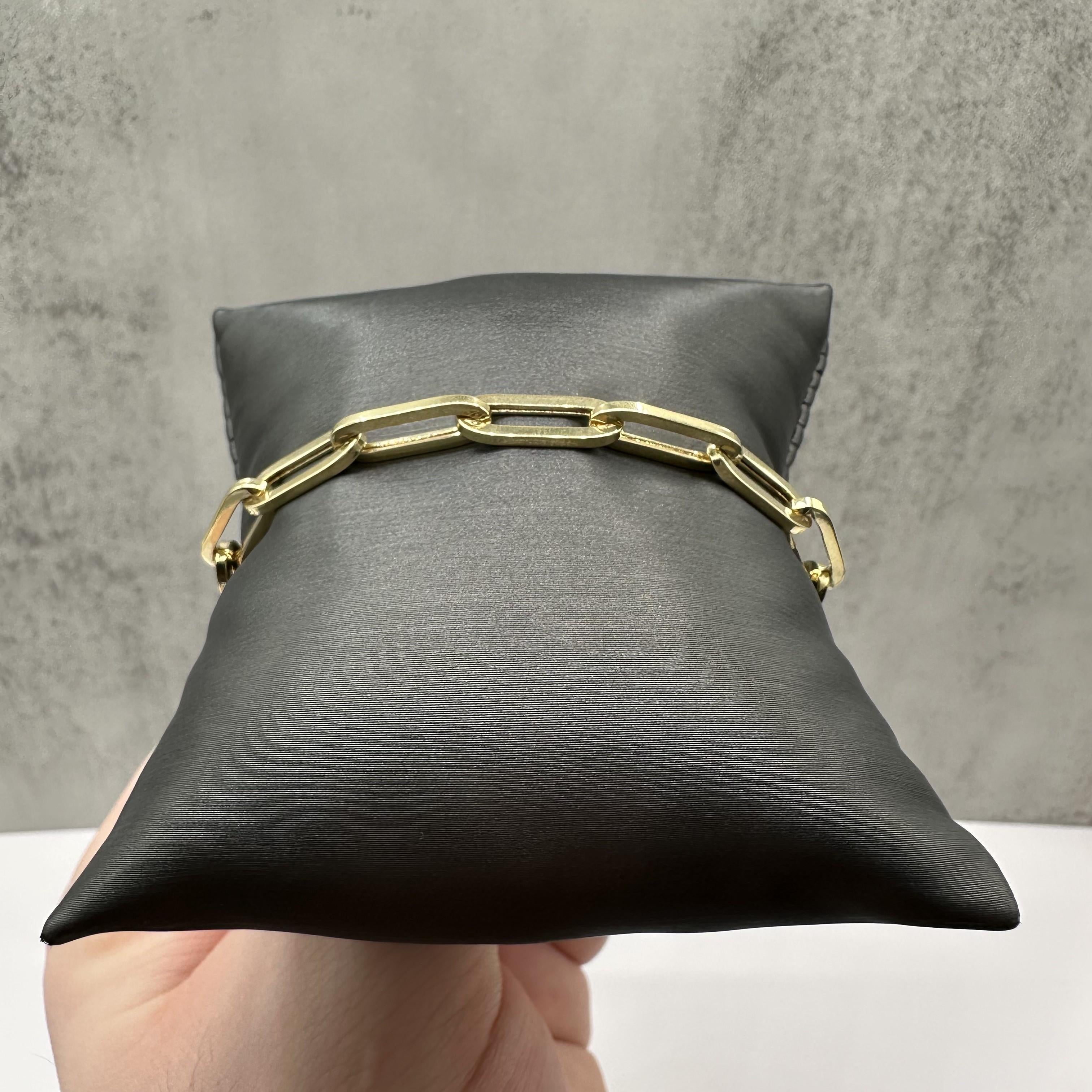 Paperclip Bracelet 14kt Yellow Gold 8.25in 5.6mm 6.6g New
