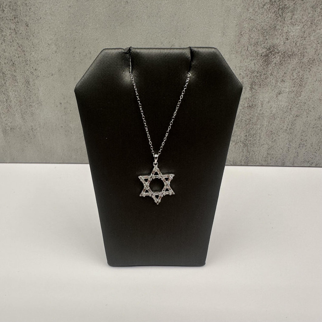 Diamond Star of David Necklace in 14kt White Gold – 0.33ctw Diamonds, 18