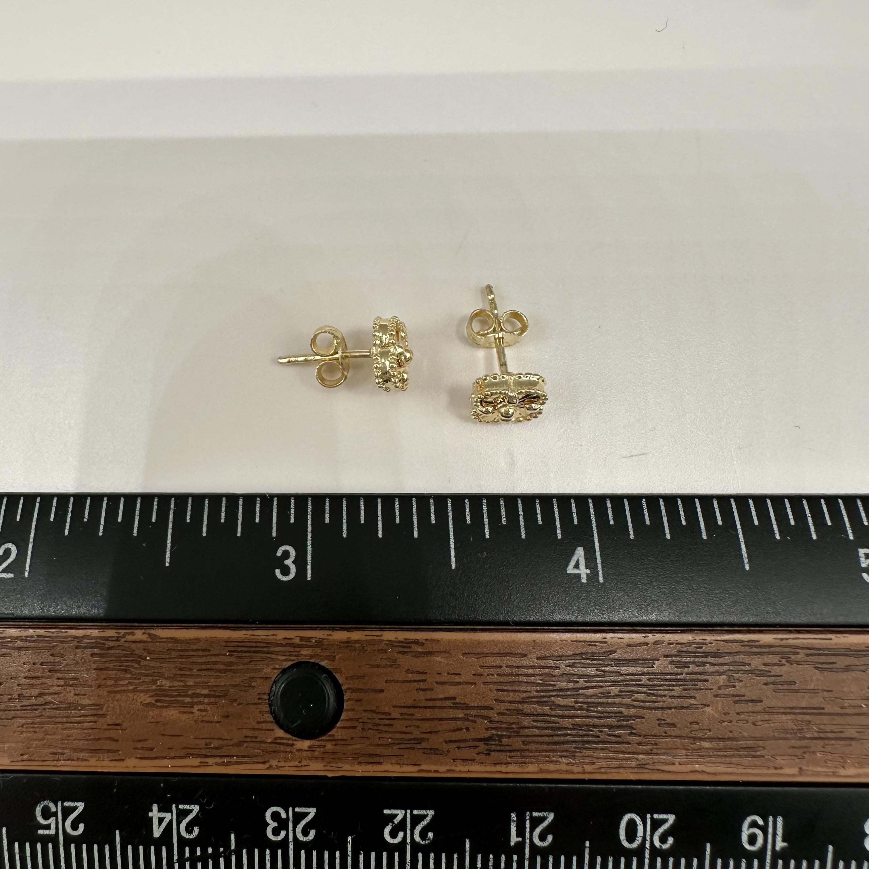 Mini Clover Style Earrings 14kt Yellow Gold 7.7mm Push Back New