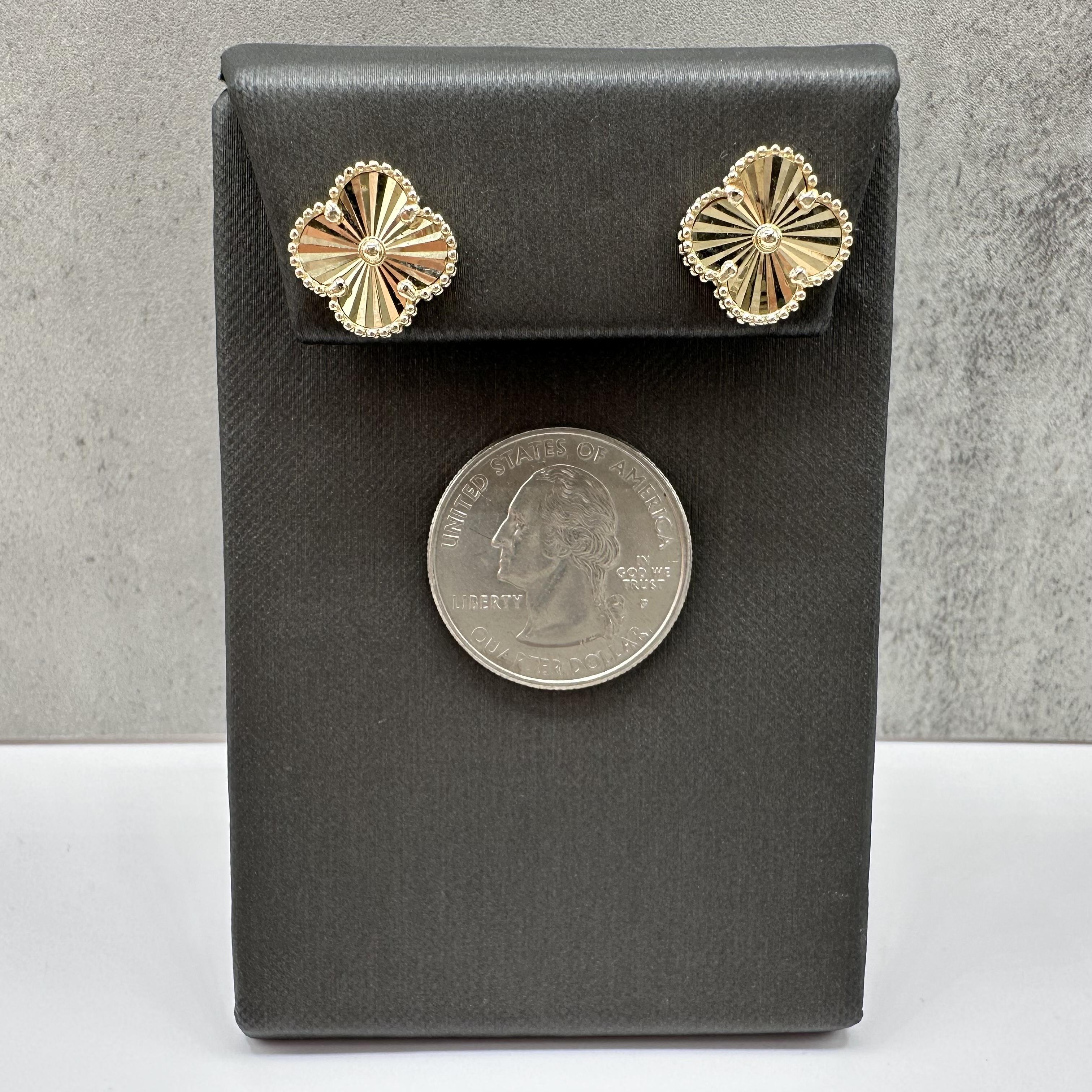 Clover Style Earrings 14kt Yellow Gold 13.4mm Push Back New