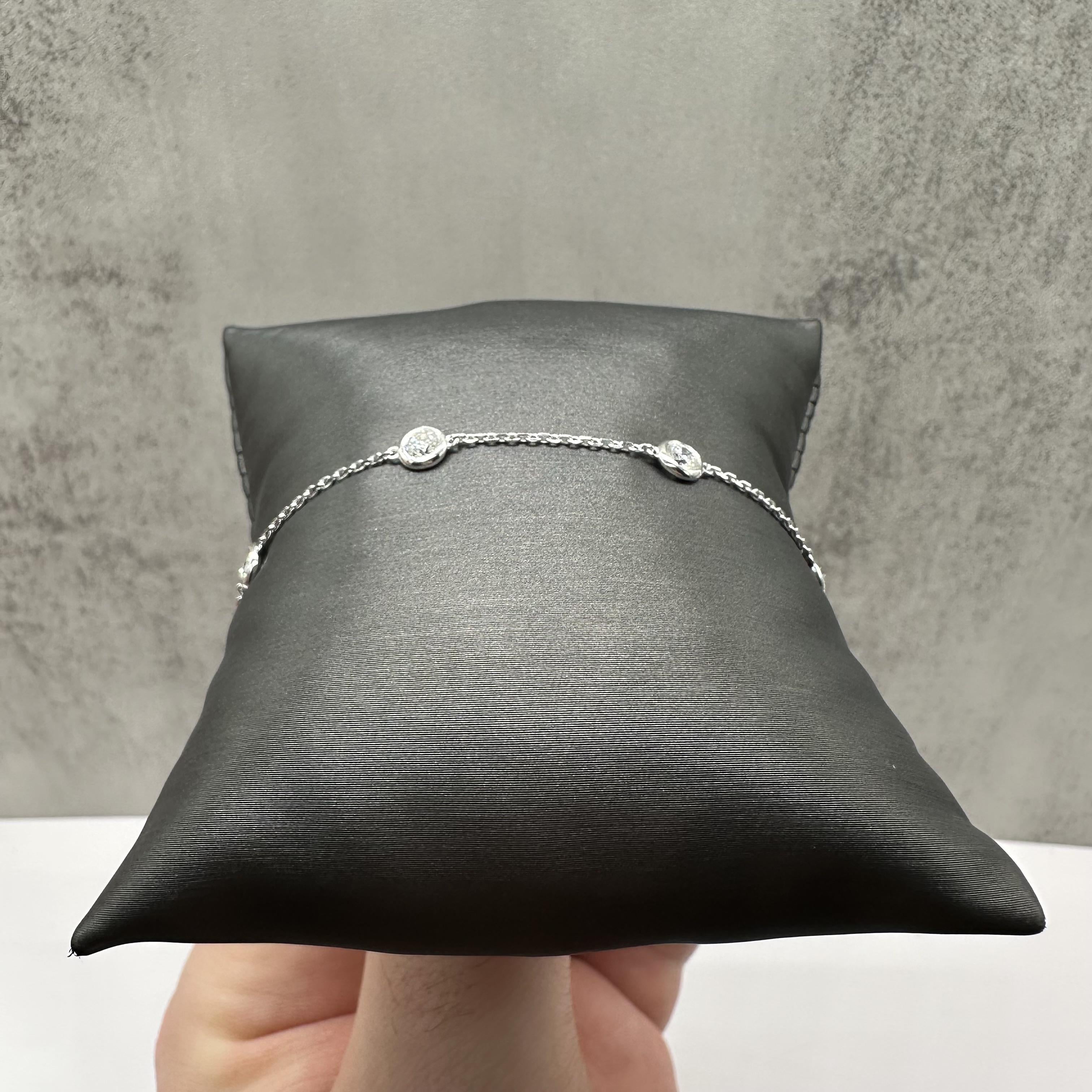 Diamond Station Bracelet 14kt White Gold 0.90ctw 7in New