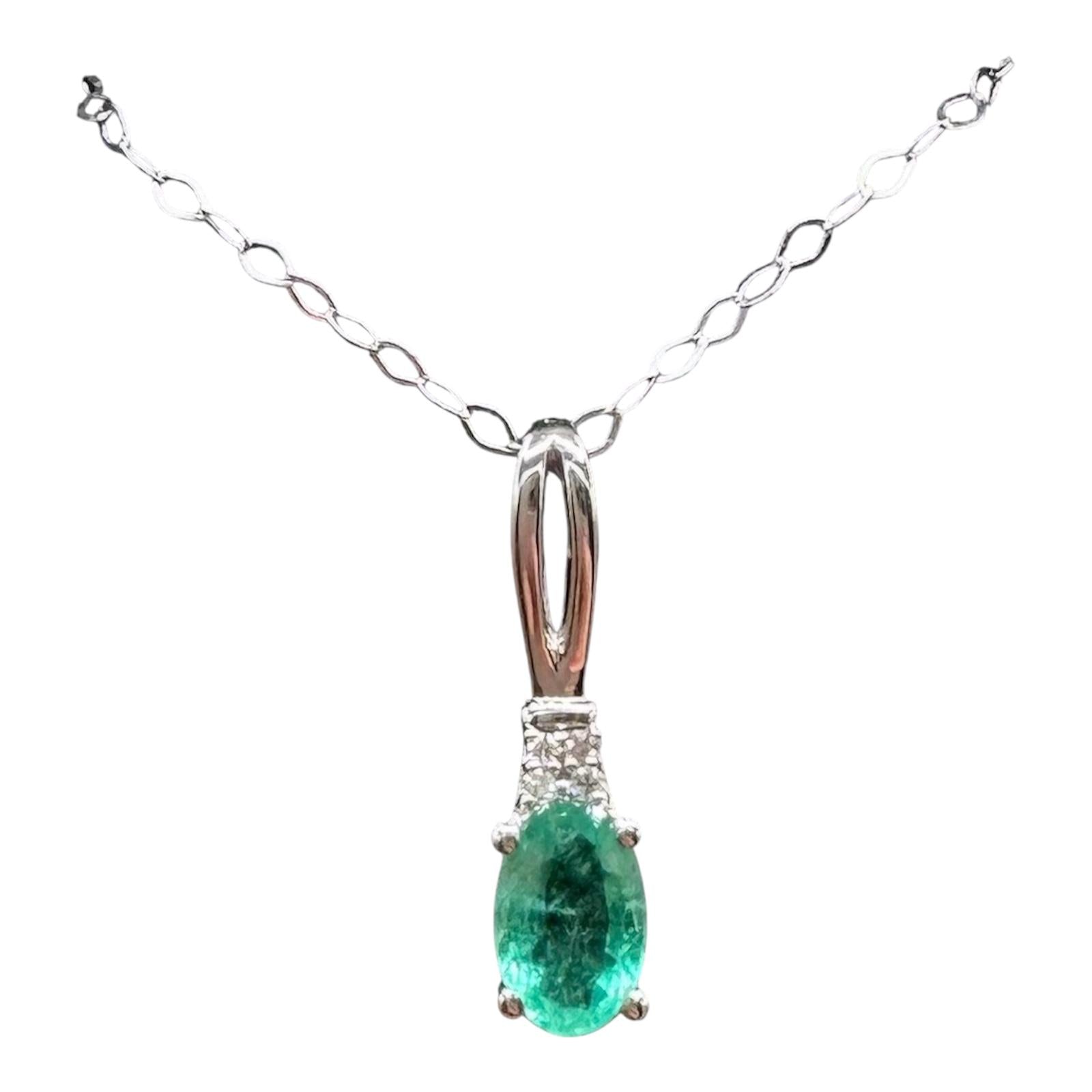 14K White Gold Emerald Diamond Necklace Oval 18 Inch
