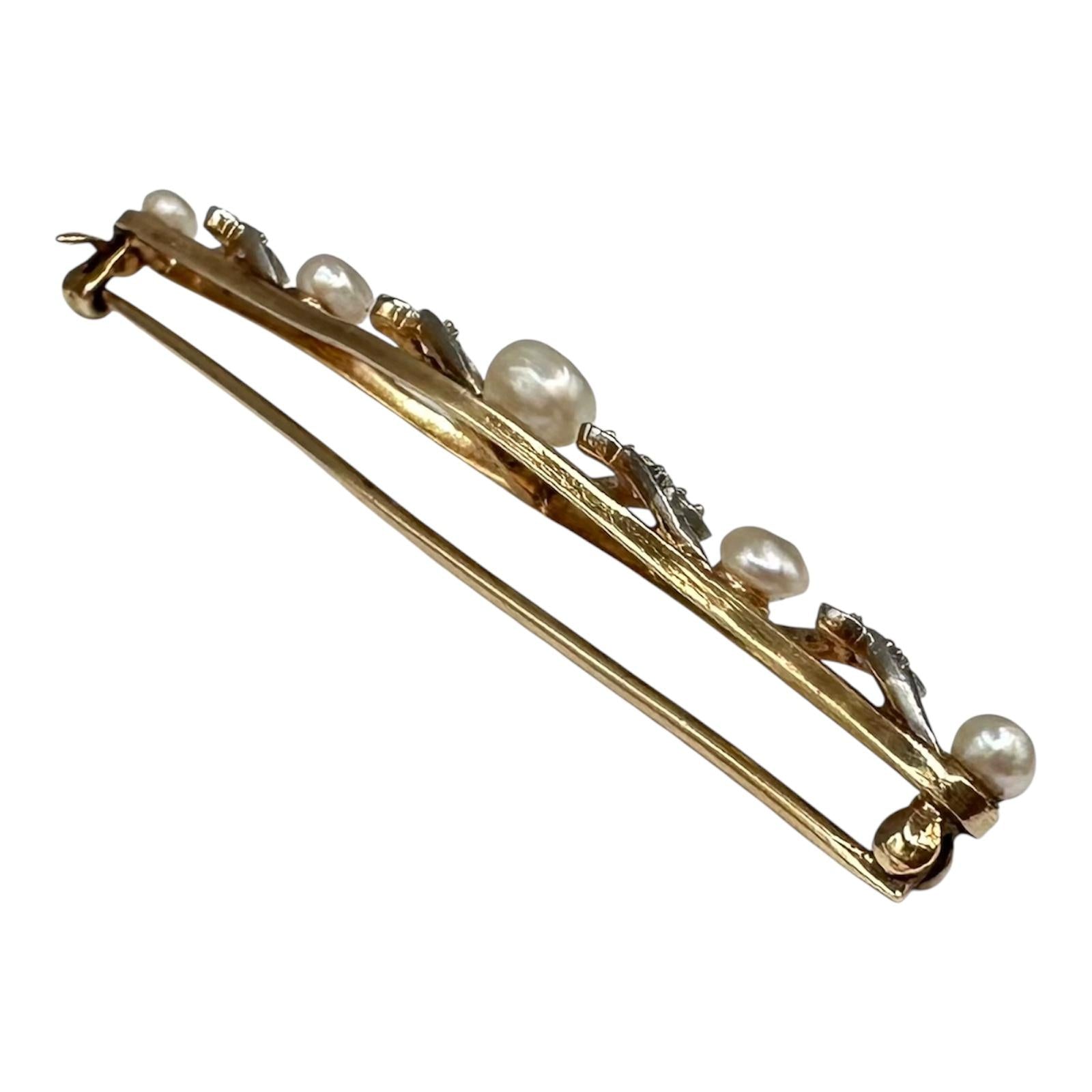 Estate Victorian Pearl and Diamond Brooch in 14kt Yellow Gold – 0.15ct