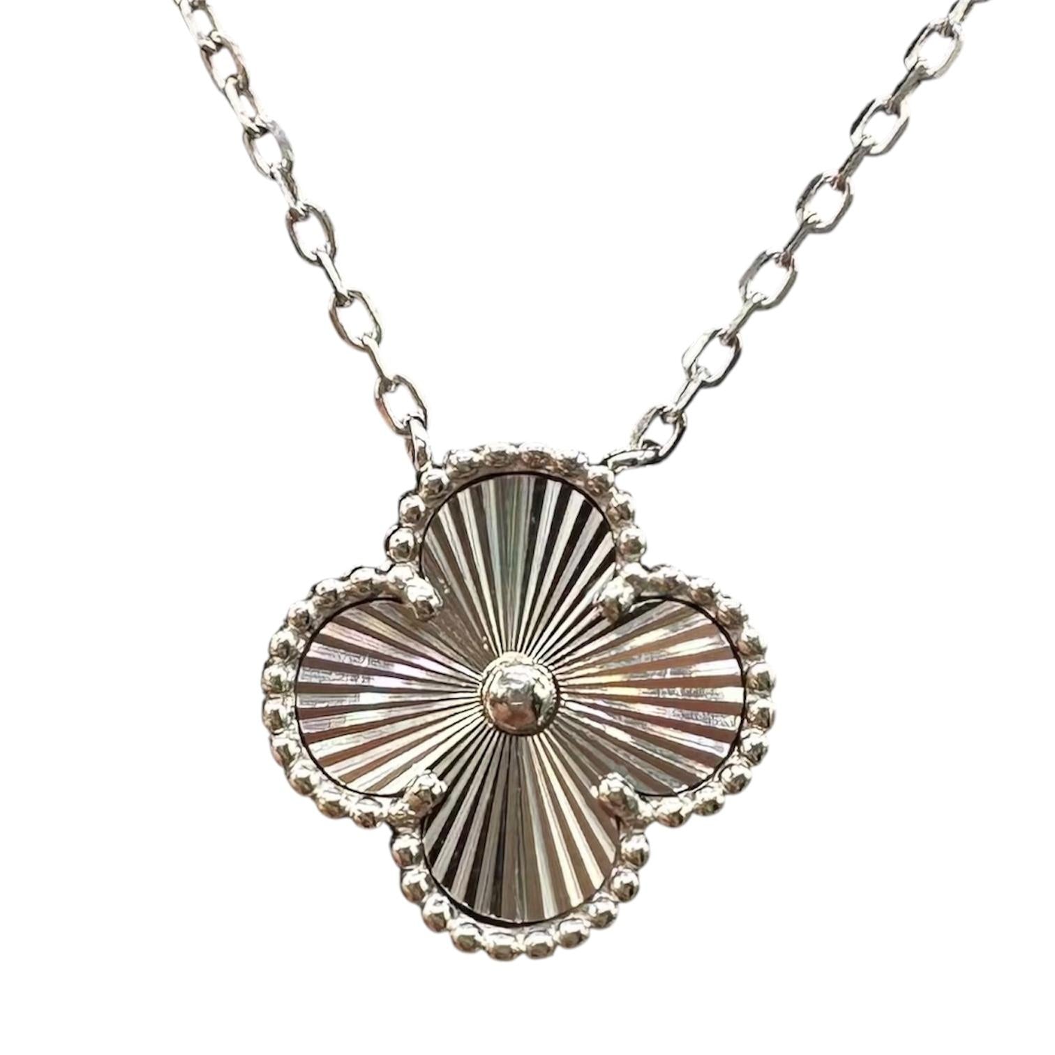 Clover Style Necklace Sterling Silver Adjustable 16 18in New
