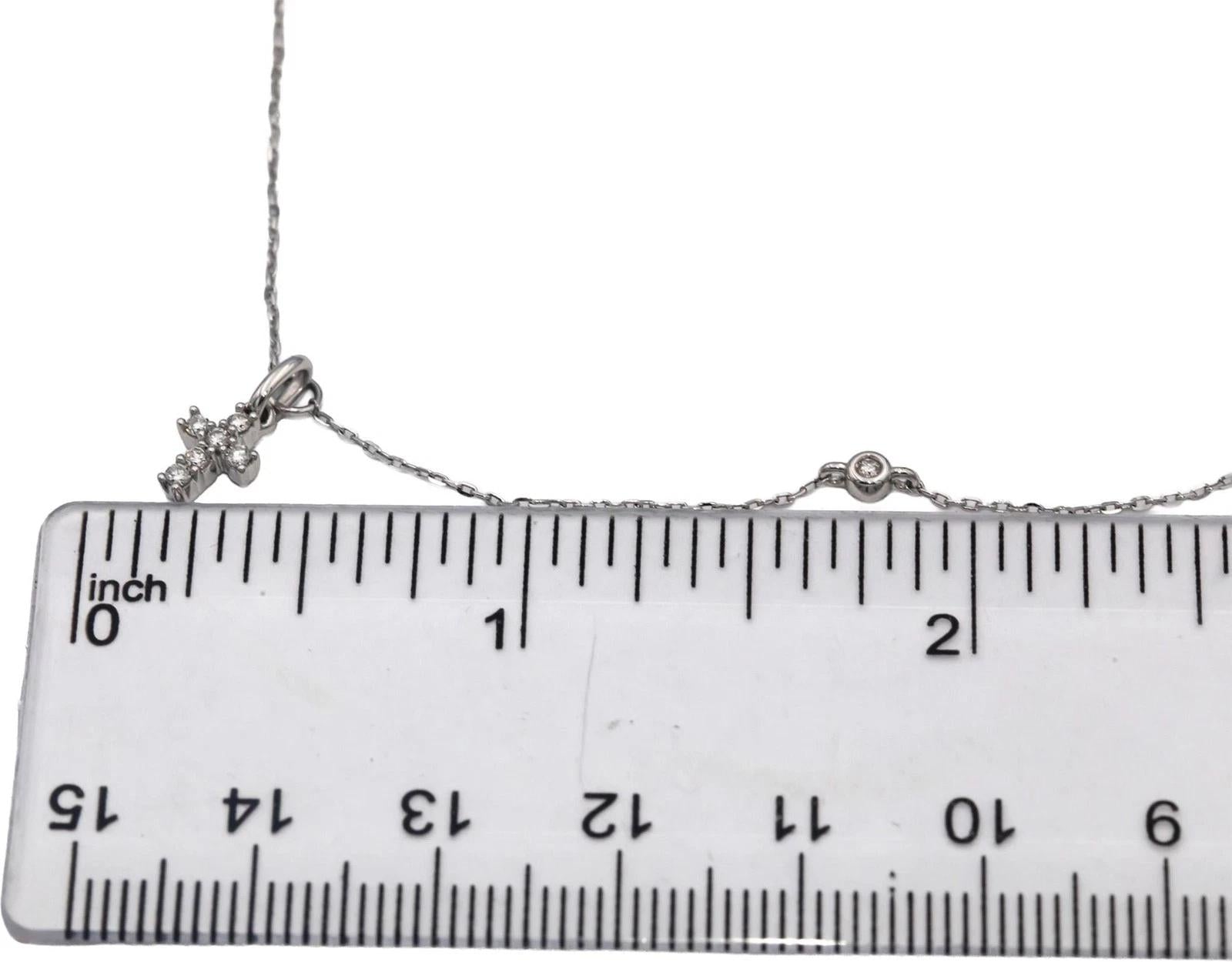 10k White Gold Round Diamond Cross Crucifix Dangle Chain Necklace 0.34CT